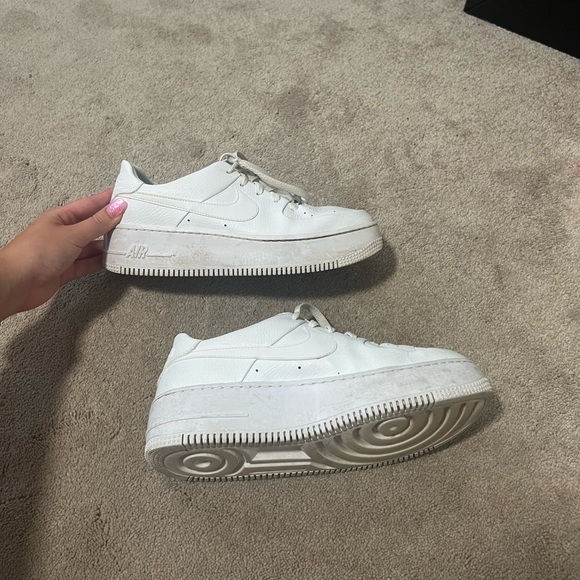 Nike women’s Air Force 1 Sage (platform) - Picture 1 of 5